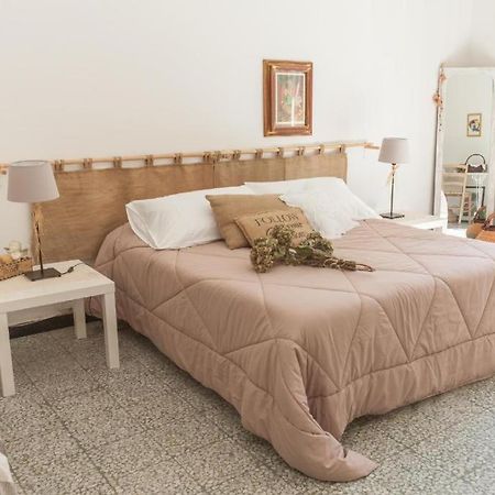 Primo Piano Bed & Breakfast Монеглия Екстериор снимка