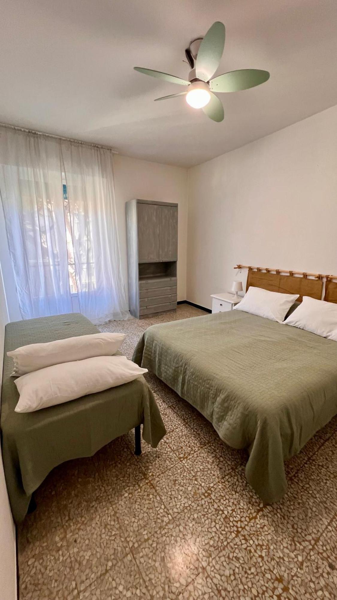 Primo Piano Bed & Breakfast Монеглия Екстериор снимка